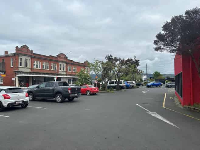 Large Format Retail Space for Lease in Mosgiel