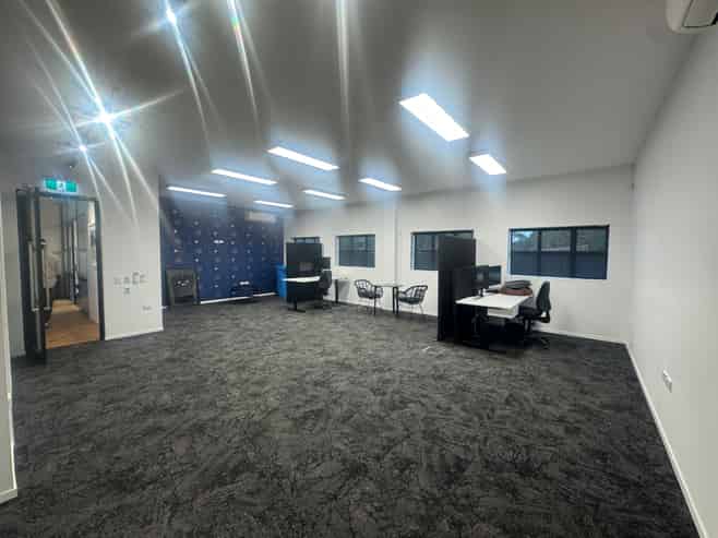 Quality Office Awaiting Your Business!