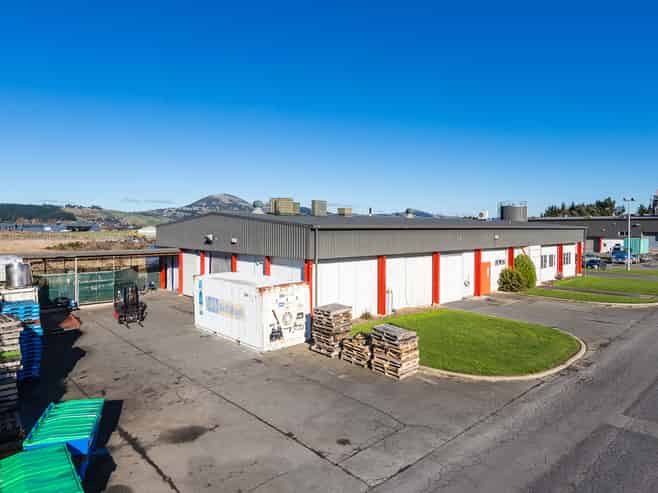 Warehouse For Lease - Dukes Road