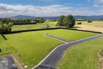  Constitution Avenue, MILTON