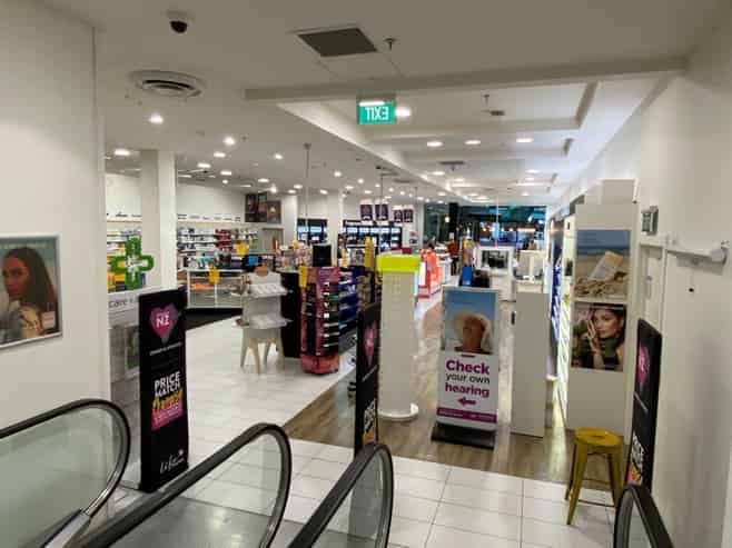 Large Wall Street Mall Retail Opportunity