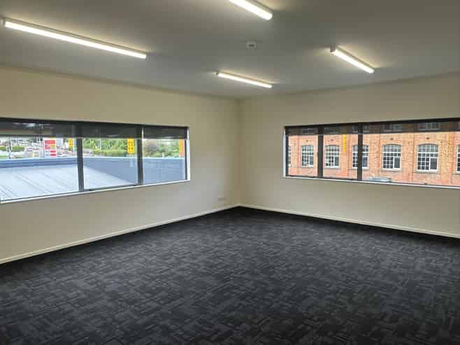 Office Sublease with Parking