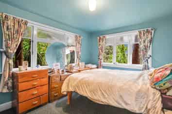 32 Shannon Place, Belfast