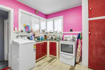 32 Shannon Place, Belfast