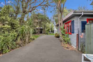32 Shannon Place, Belfast