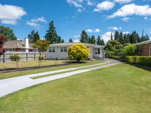 35 Martin Street, Utuhina