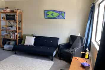 2/100 Lyall Parade, Lyall Bay