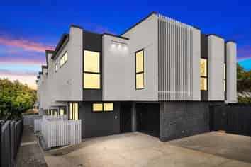 10D Keate Place, Mount Wellington