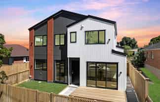  Fall in LOVE !!, Onehunga