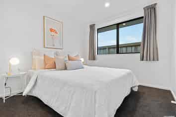 12 Silver Beech Street, Takanini