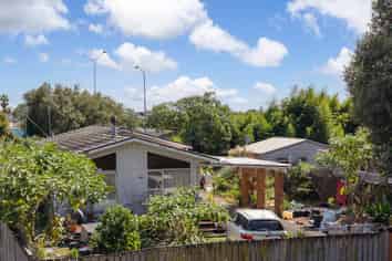 34 Challen Close, Conifer Grove