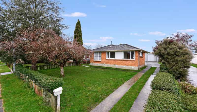 77 Snell Drive, Chartwell