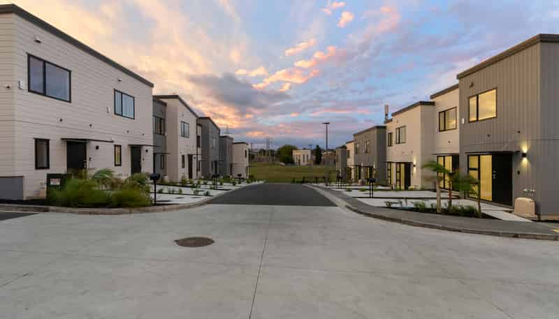 27 Awhi Lane, Massey