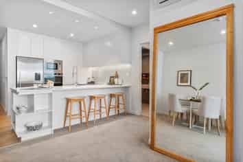 104/8a Lake Pupuke Drive, Takapuna