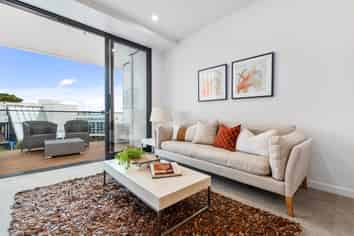 104/8a Lake Pupuke Drive, Takapuna