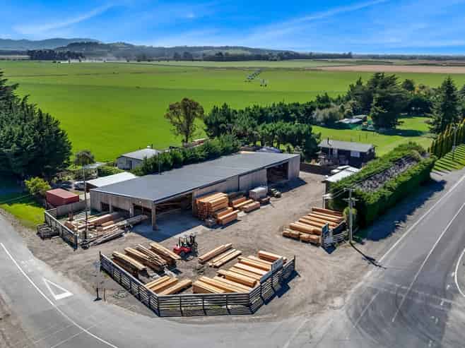 Bennetts corner opportunity