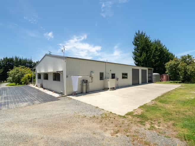 100 Whalers Road, Pukenui