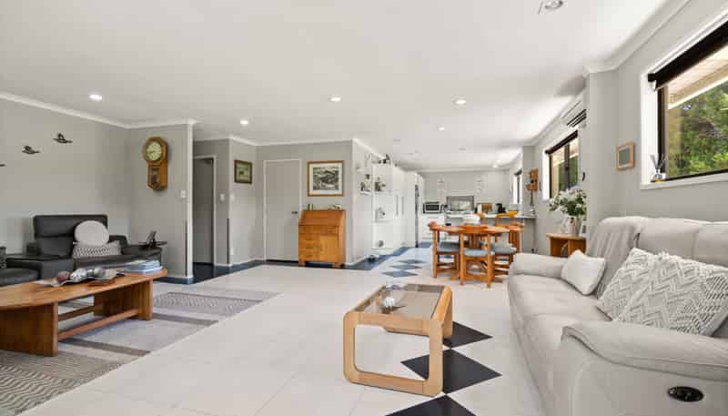 100 Whalers Road, Pukenui