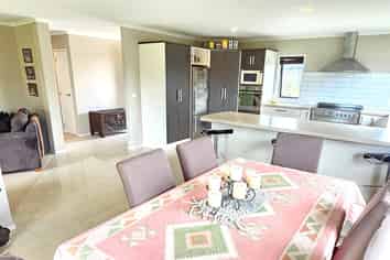  193 Ngaio Drive, Matarangi