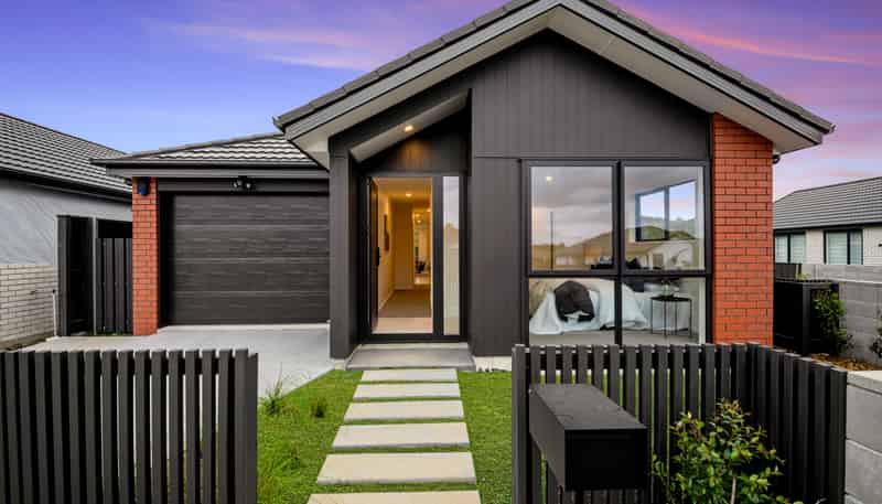 101 John Main Drive, Ramarama