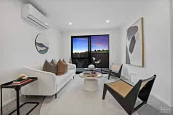 101 John Main Drive, Ramarama