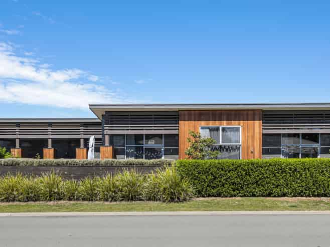 14 Corsair Crescent, Burleigh