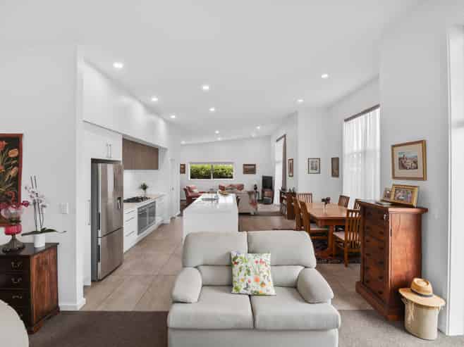 14 Corsair Crescent, Burleigh