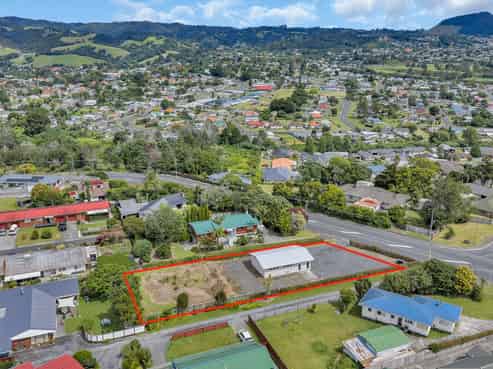 Prime 1,265 sqm development site with hall