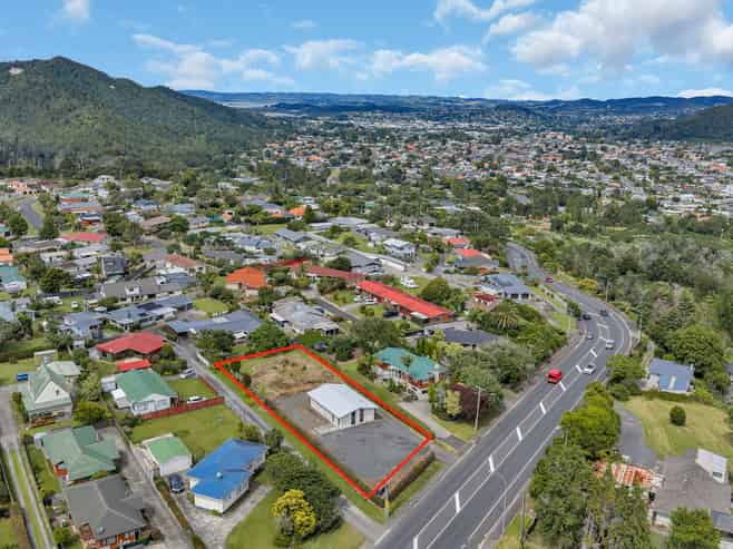 Prime 1,265 sqm development site with hall