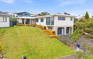 52 Treadwell Street, Springvale