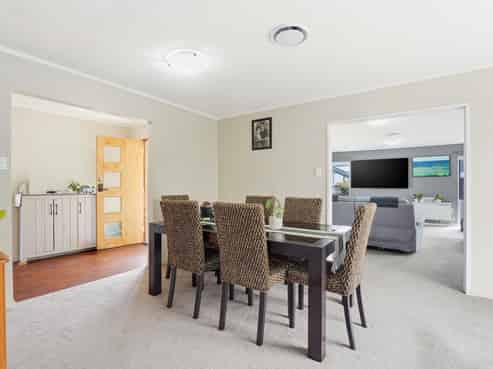 52 Treadwell Street, Springvale