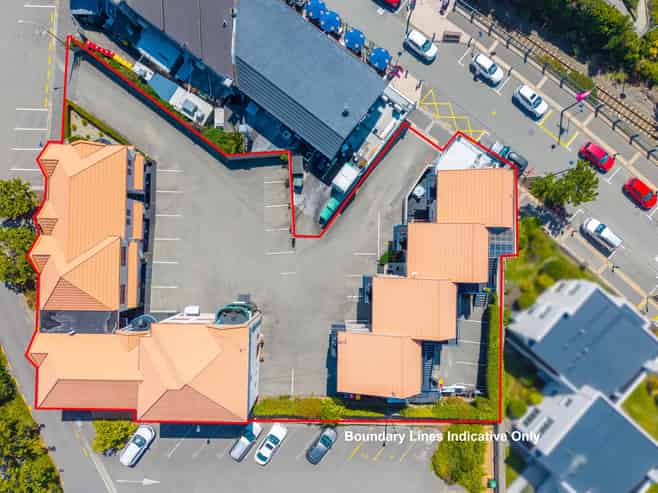 Premium motel asset on iconic elevated site