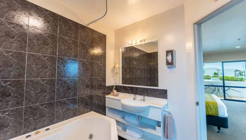 50-52 The Bay Hill, Timaru