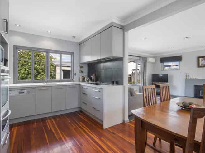 16 Polley Crescent, Katikati