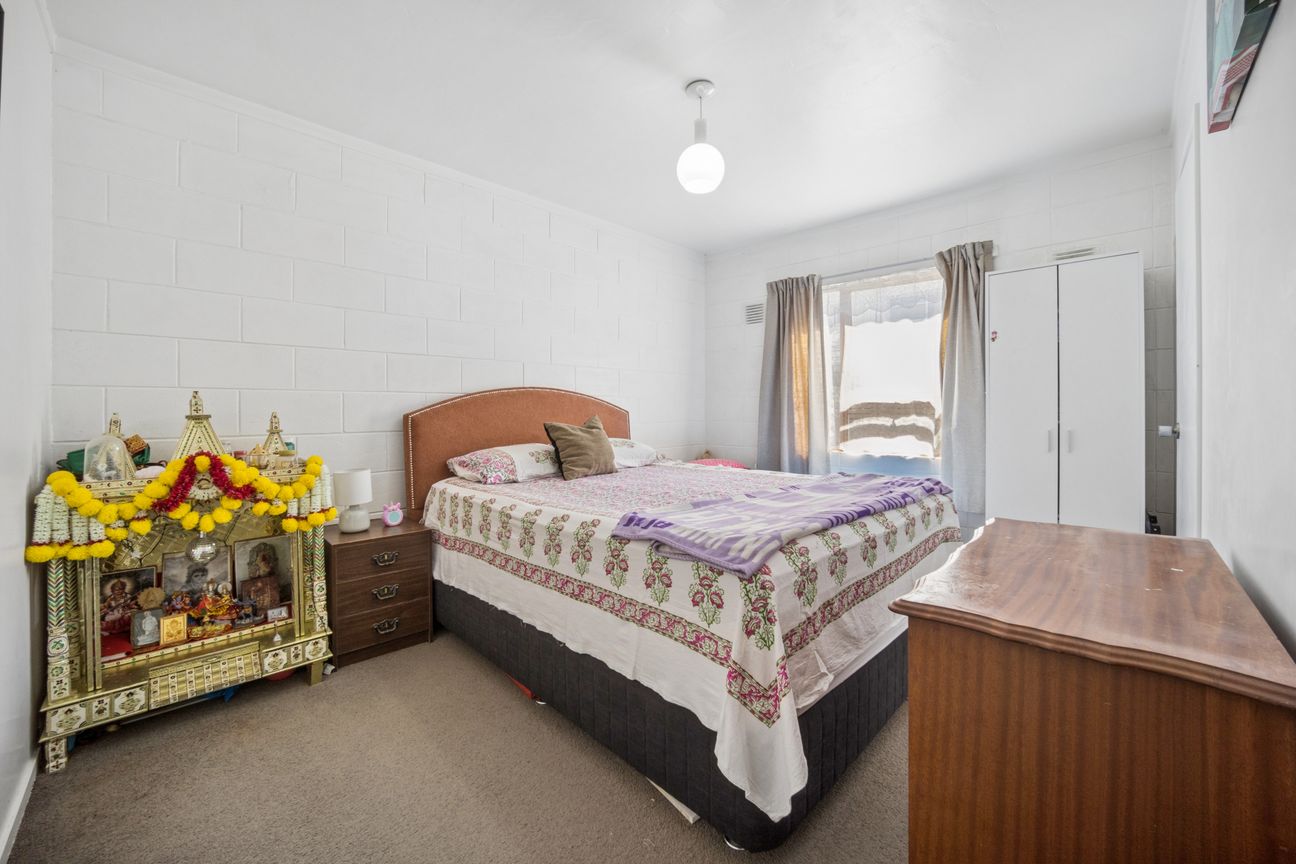 MT ALBERT GRAMMAR ZONE - TRAIN AT YOUR DOOR - Vista 6