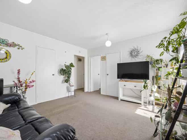 5/41 Woodward Road, Mount Albert