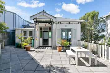 8 Bruce Avenue, Brooklyn