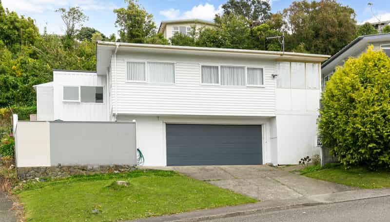 19 Churton Drive, Churton Park