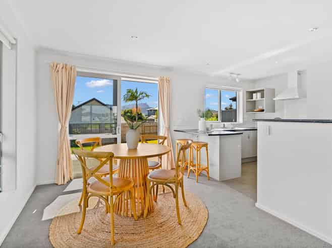 9 Finch Street, One Tree Point