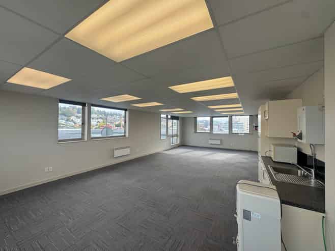 King of the Castle - Open Plan on L10