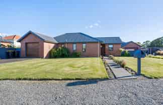 12 Essex Street, Winton