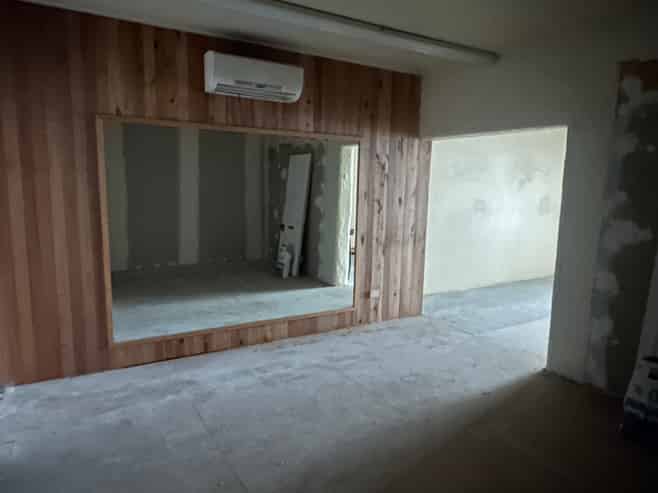 Edinburgh Way Retail Space Available!