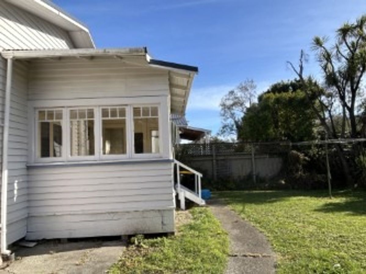 Spacious 4 bedroom character home close to town