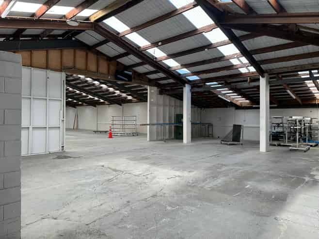 Excellent Warehouse Space with Parks