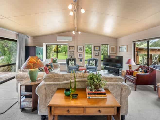 5 Whitewood Crescent, West Melton