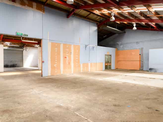 Update! Tidy Small Industrial For Lease