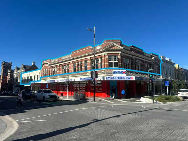 Large Central Offices With Parking