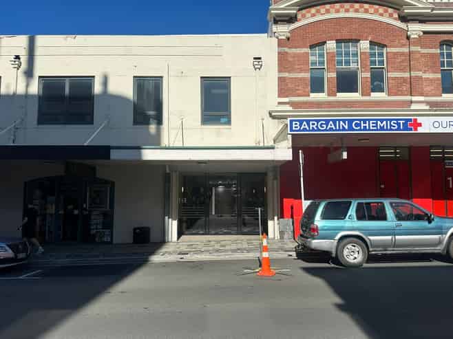 Large Central Offices With Parking