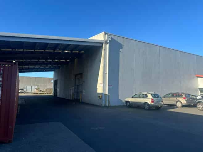 Prime Warehousing with Offices