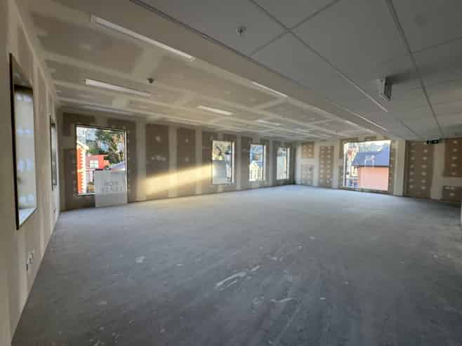 New Build Complex - Final Tenancy Available